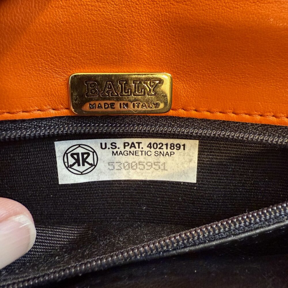 Bally Orange Quilted Shoulder Bag - Picture 2 of 9